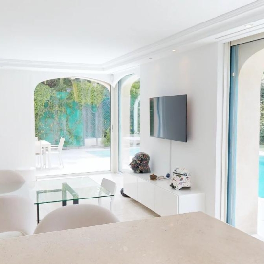  Annonces GRASSE : House | CANNES (06400) | 200 m2 | 2 490 000 &euro; 