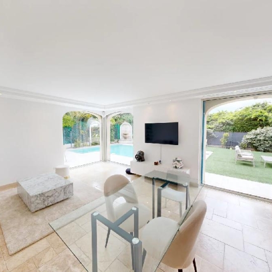  Annonces GRASSE : House | CANNES (06400) | 200 m2 | 2 490 000 &euro; 