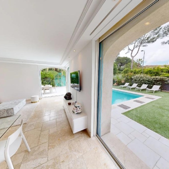  Annonces GRASSE : House | CANNES (06400) | 200 m2 | 2 490 000 &euro; 