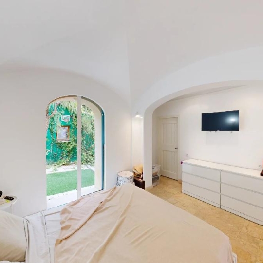  Annonces GRASSE : House | CANNES (06400) | 200 m2 | 2 490 000 &euro; 
