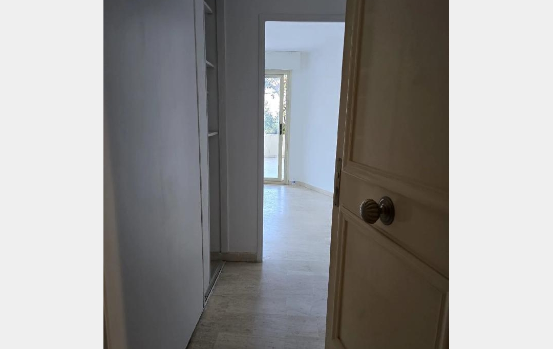 Annonces GRASSE : Appartement | CANNES (06400) | 23 m2 | 143 000 &euro; 