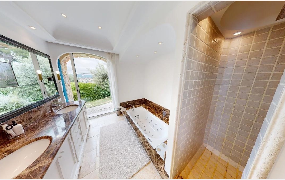 Annonces GRASSE : House | CANNES (06400) | 200 m2 | 2 490 000 &euro; 