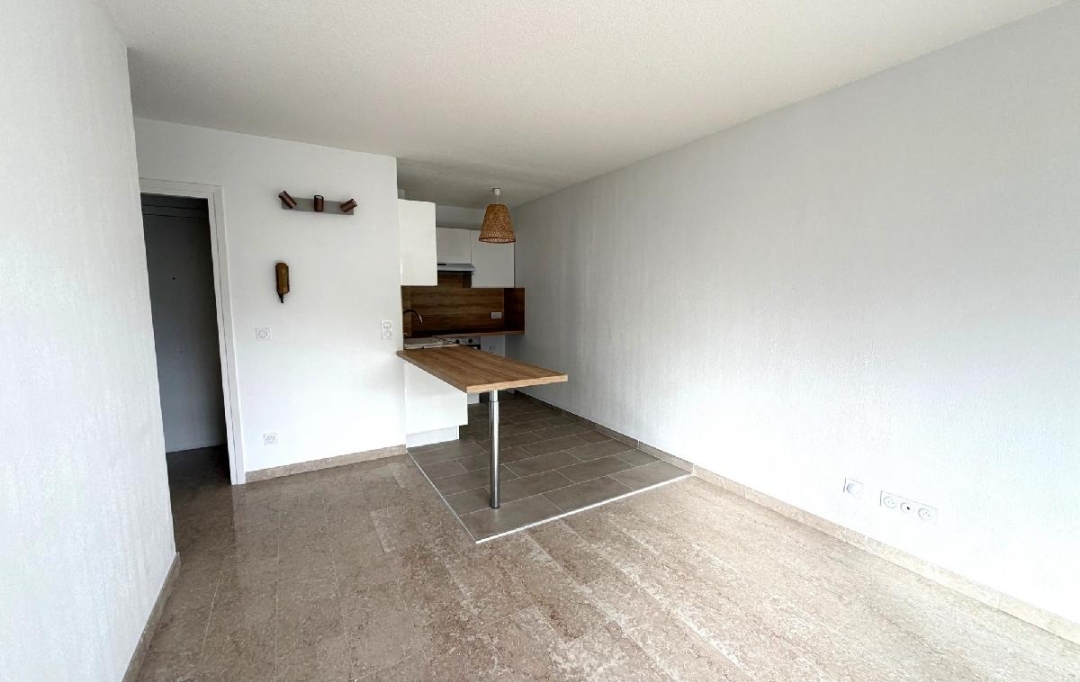 AM IMMO GRASSE : Appartement | MOUGINS (06250) | 39 m2 | 199 000 &euro; 