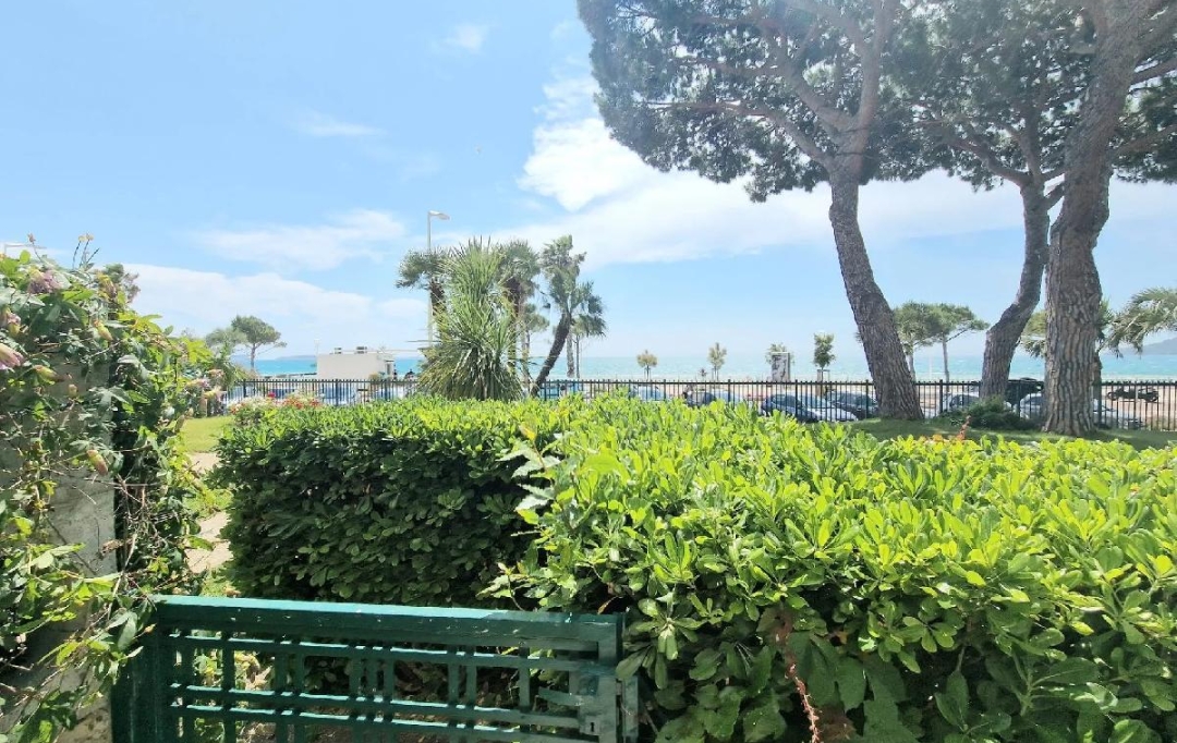 Annonces GRASSE : Appartement | CANNES (06150) | 44 m2 | 370 000 &euro; 