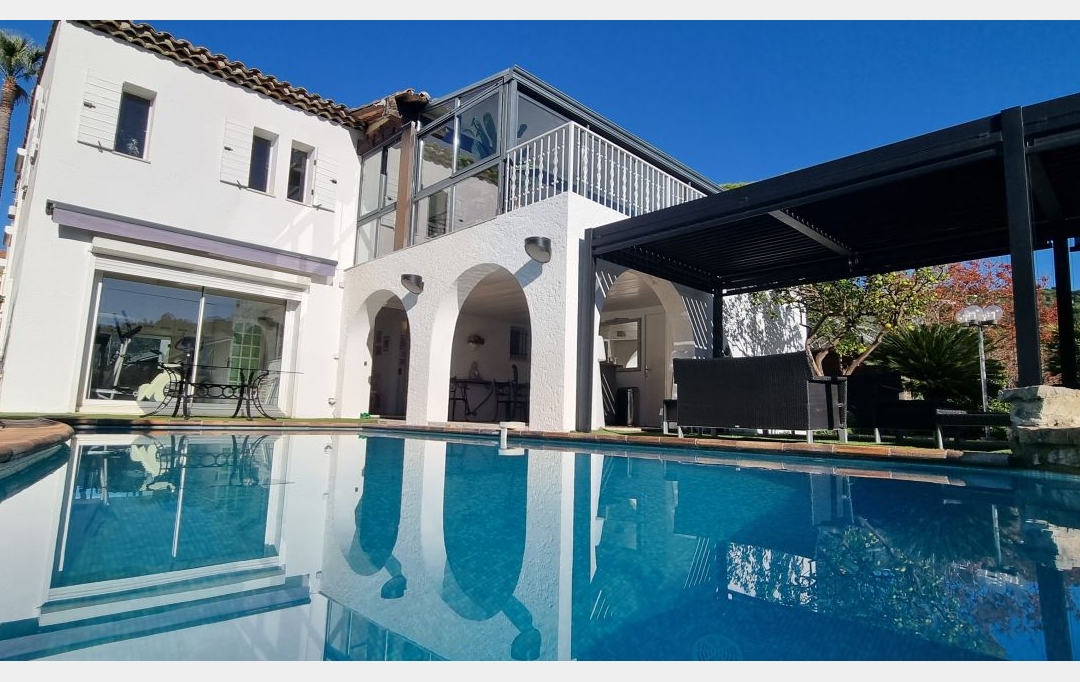 Annonces GRASSE : Maison / Villa | CANNES (06400) | 230 m2 | 1 995 000 &euro; 